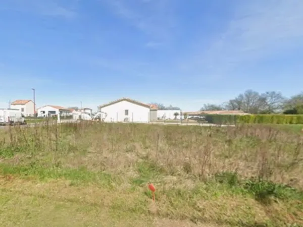 Terrain 911 m²