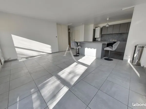 Appartement 4 pièces 77 m²