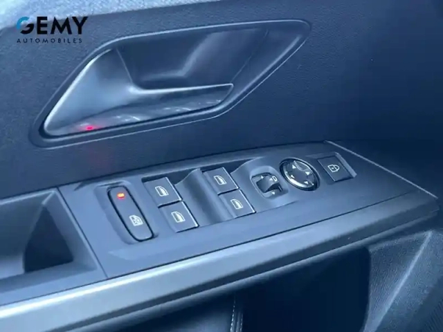 Peugeot 3008 electrique 230 ch grande autonomie 97 kwh — photo 17