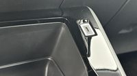 Peugeot 208 1.2 Hybrid 110ch Edition e-DCS6 — photo 19