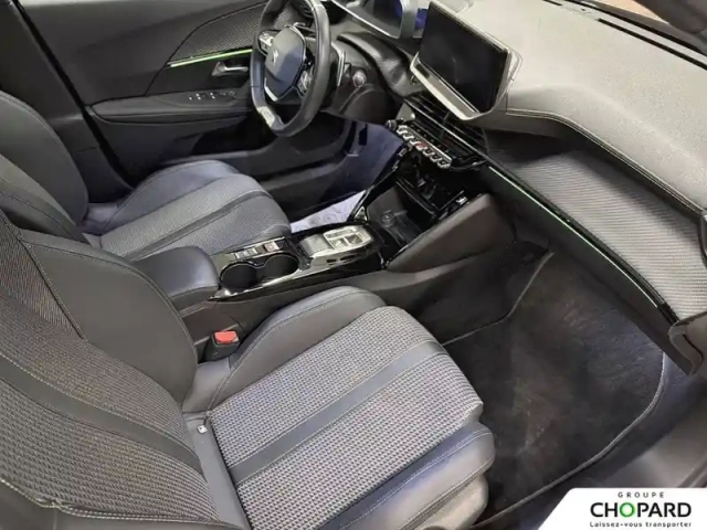 Peugeot 2008 puretech 130 s&amp;s eat8 — photo 13