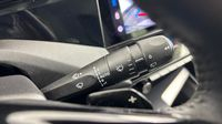 Peugeot 308 PHEV 180ch Allure Pack e-EAT8 — photo 25
