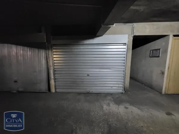 Stationnement Location Marseille   120€