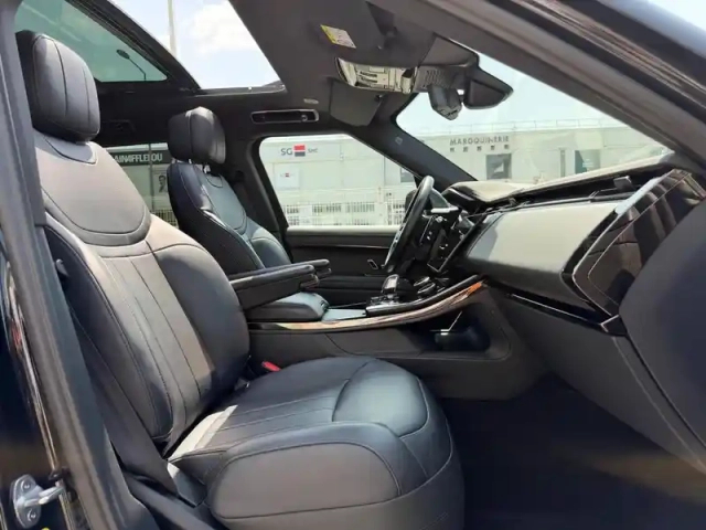 Land Rover Range Rover sport 3.0 p440e 440ch phev dynamic hse — photo 12