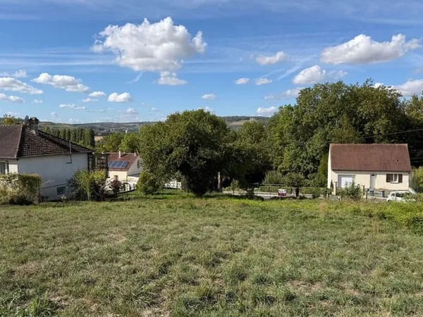 Terrain 621 m²