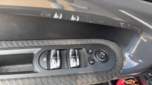 Mini Countryman 1.5 Cooper S 224 ALL4 Steptronic 6 - Chili – 2018 – 159980 km – Hybride rechargeable – Boîte Automatique — photo 26