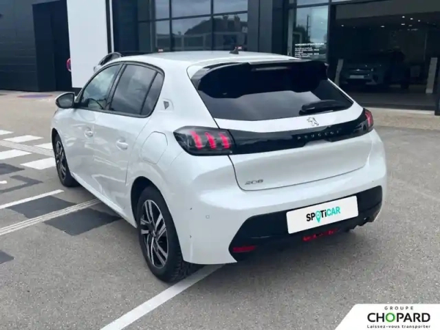 Peugeot 208 puretech 100 s&amp;s eat8 — photo 25