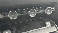 Citroen C4 1.5 BlueHDi 110 Feel Nav Business R — photo 15