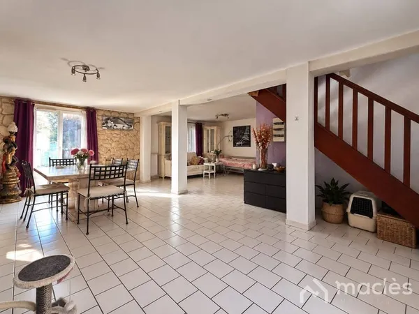Maison 5 pièces 99 m²