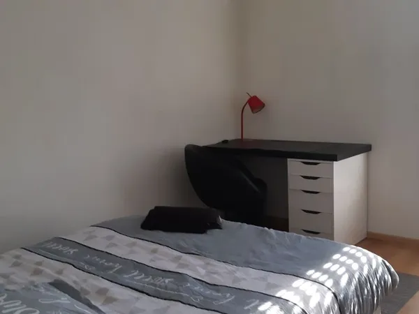 Une chambre dans colocation de 3 chambres