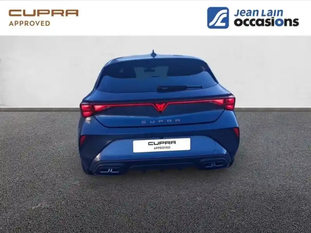Cupra Leon 1.5 etsi hybrid 150 ch dsg7 — photo 28