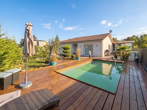 Maison de plain-pied 6 pièces 125 m²