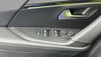 Peugeot 2008 1.2 PureTech 130ch S&S GT EAT8 — photo 17