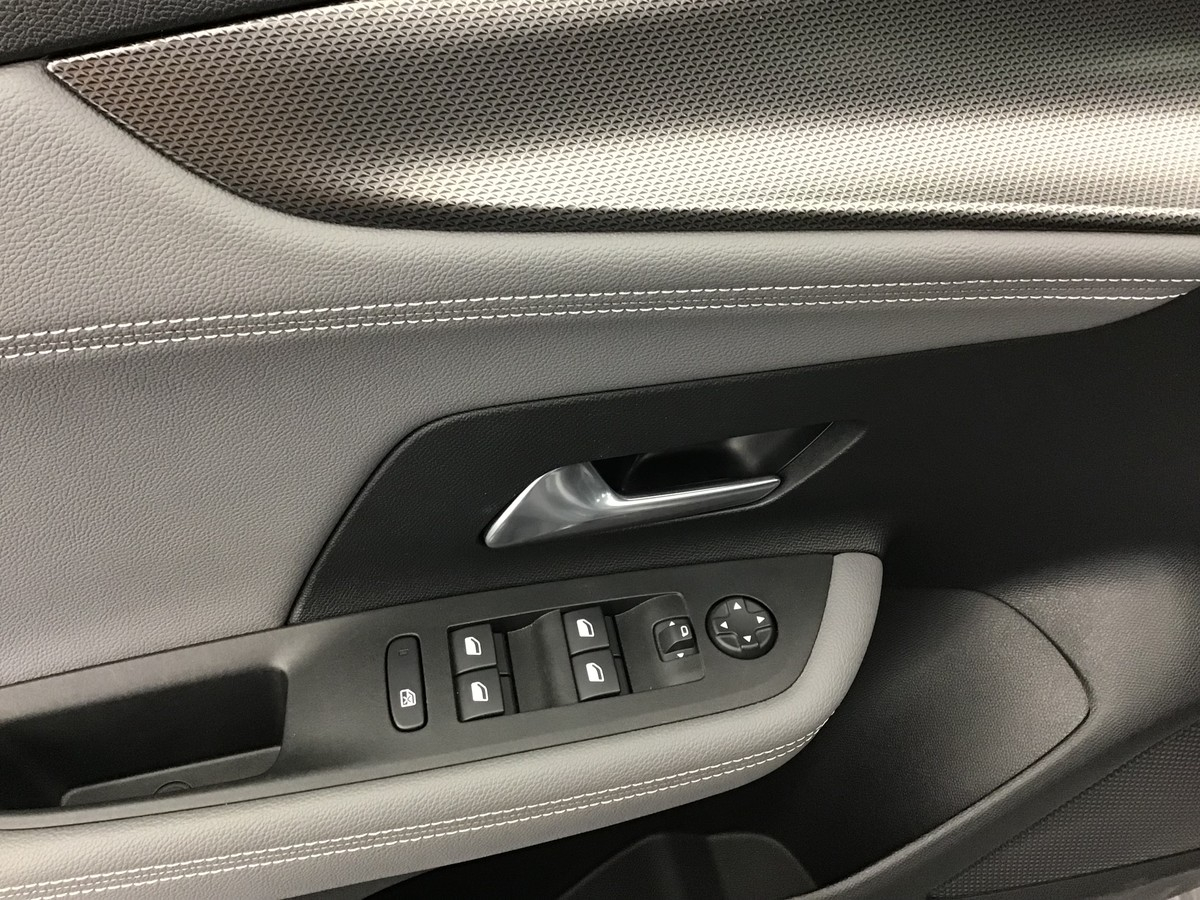 Opel Mokka — photo 9
