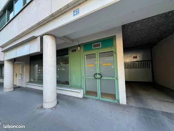 Local commercial 142 m² TOURS