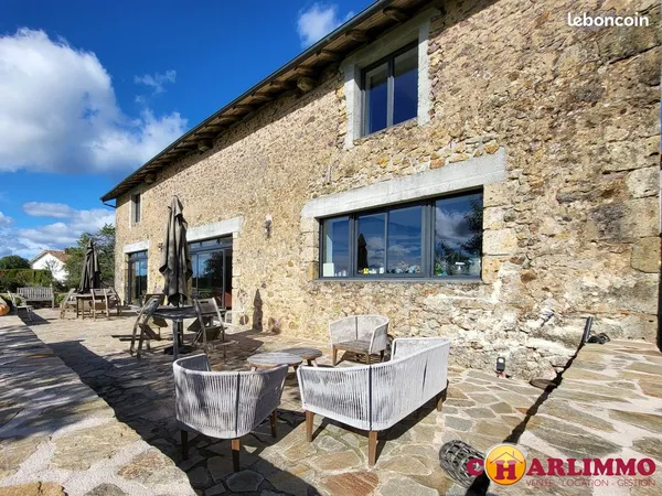 Propriété 6 pièces 295 m²