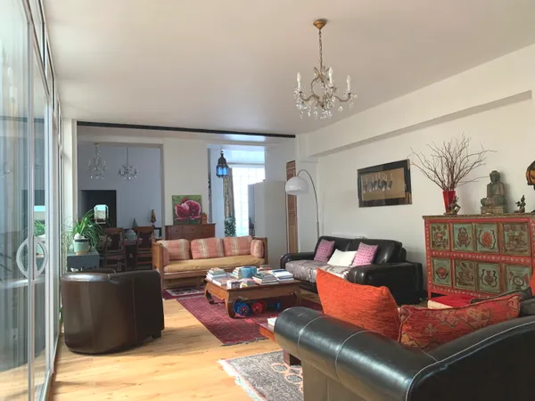 Vends maison atypique lumineuse