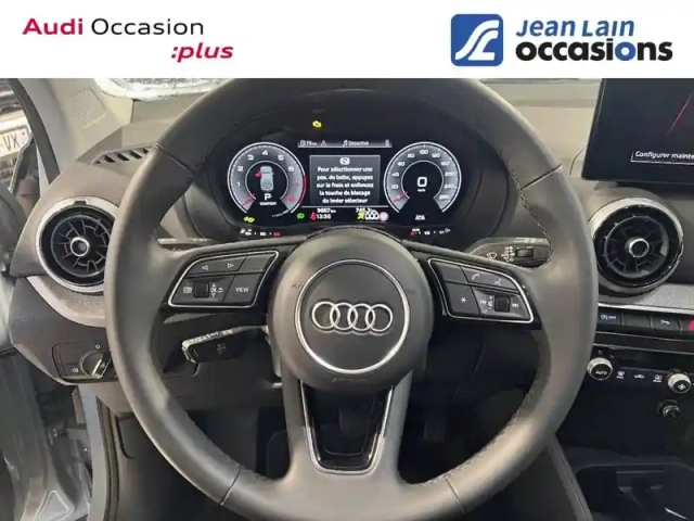 Audi Q2 35 tfsi 150 s tronic 7 — photo 12