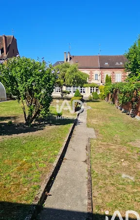 Maison 9 pièces 295 m²