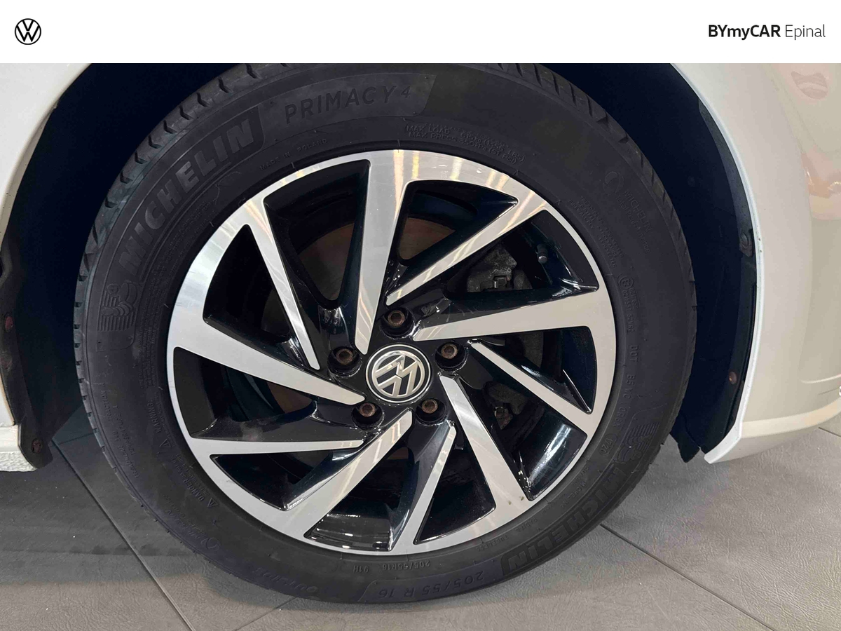 Volkswagen Golf 1.5 TSI 130 EVO BVM6 — photo 24