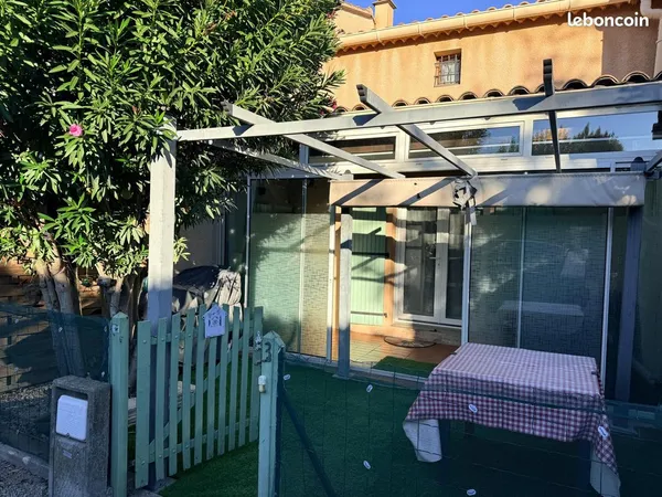 Saint-paul-trois-châteaux - maison avec jardinet - vendu loué