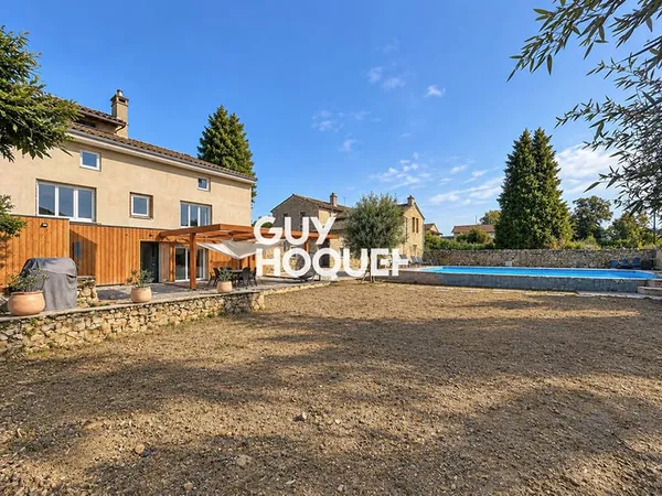 Maison en Pierre 5 Chs avec Piscine + Dépendances et Terrain de 1007 m² - 71260 SENOZAN