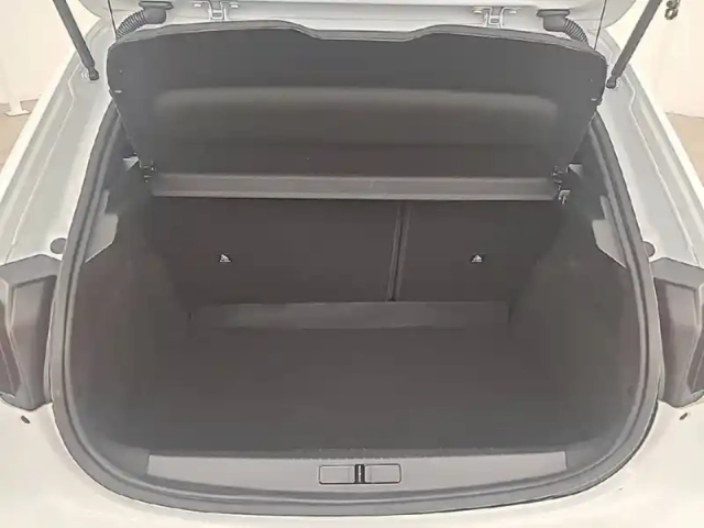 Peugeot 208 hybrid 100 e-dcs6 — photo 6