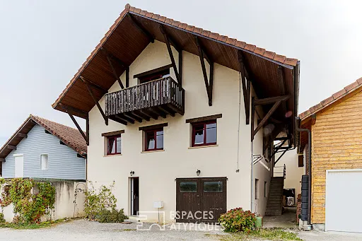 Maison 6 pièces 247 m²