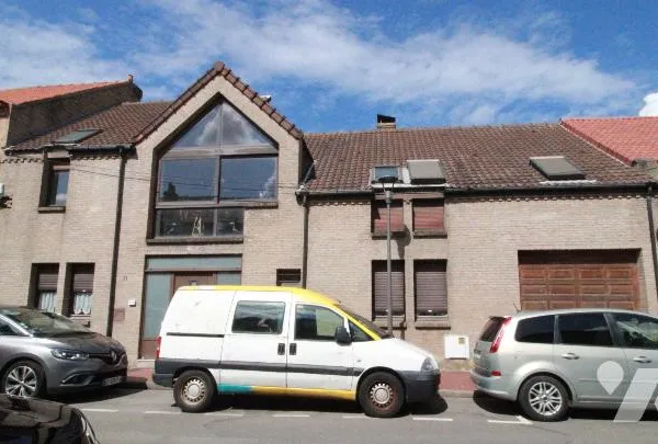 Maison 8 pièces 258 m²