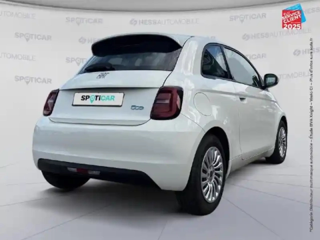 Fiat 500 e 95ch action — photo 6