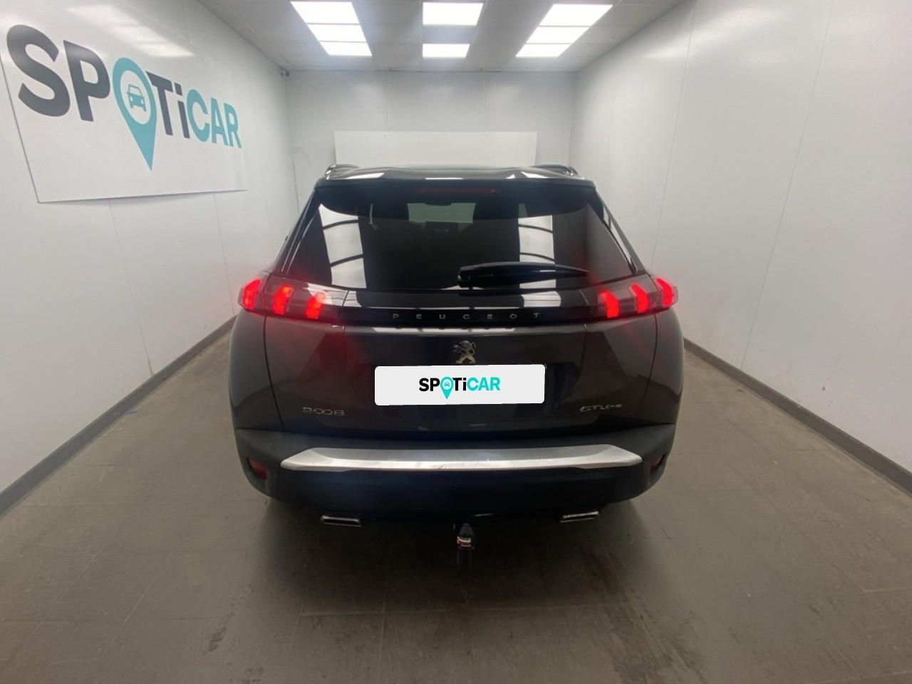 Peugeot 2008 puretech 130 s&s eat8 gt line — photo 5