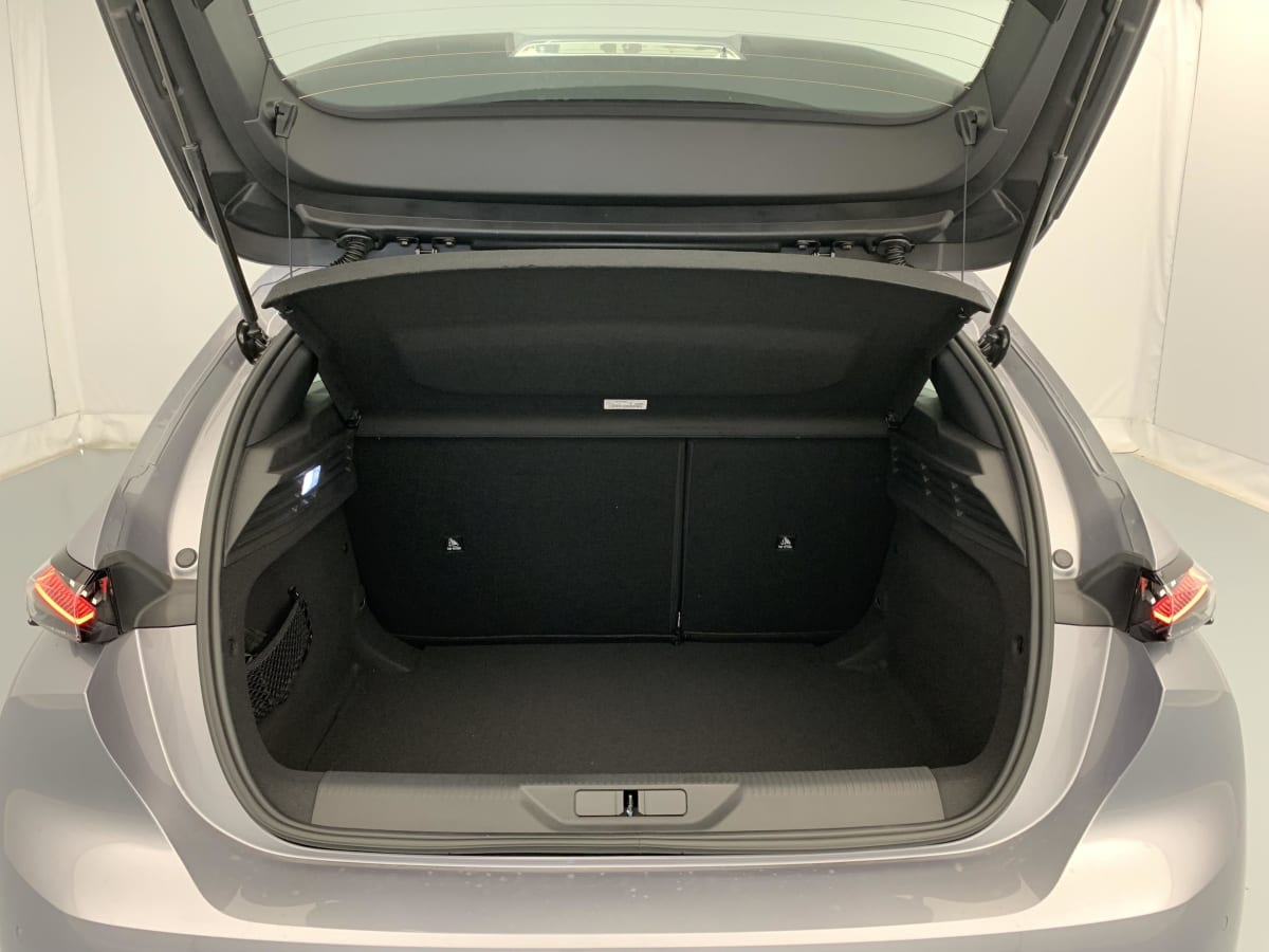 Peugeot 308 — photo 11