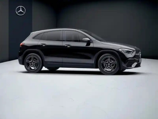 Mercedes Gla 200 d amg line — photo 16