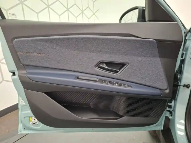 Renault 4 renault  e-tech electrique 150 ch autonomie confort — photo 117