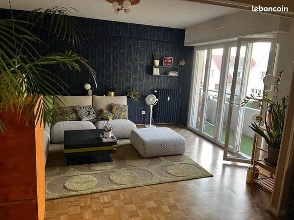 Appartement T3/T4 lumineux de 93 m² - 2 balcons, garage et cave - Illkirch-Graffenstaden - 270 000