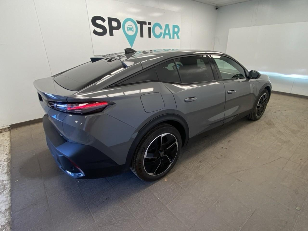 Peugeot 408 hybrid 145 e-dcs6 gt — photo 4
