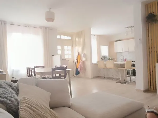 Maison de village 130m2 4 chambres,cours