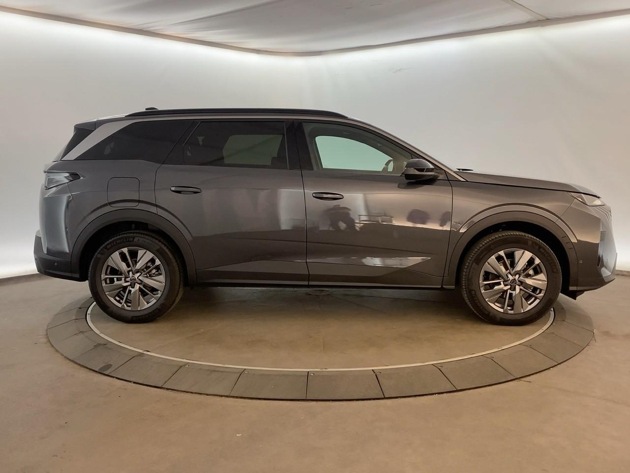 Peugeot 5008 hybrid 145 ch e-dcs6 allure — photo 4