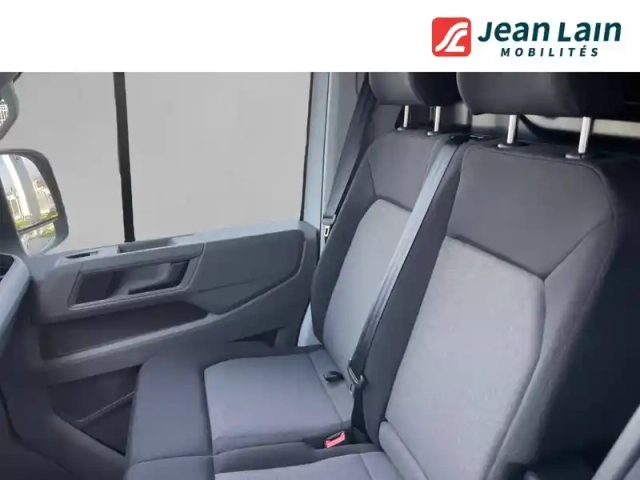 Volkswagen Crafter e- van 35 l3h3 136 ch bva — photo 17