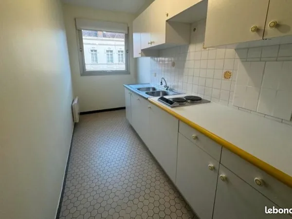 Appartement T1 de 35m2 avec parking à Valenciennes centre