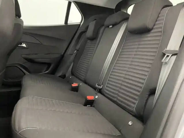 Peugeot 2008 puretech 130 s&amp;s bvm6 — photo 15