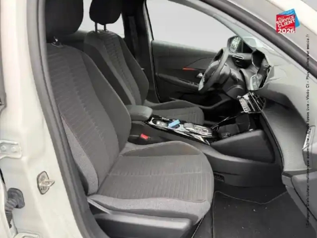 Peugeot 208 e- 136ch like — photo 5