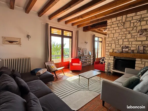 Maison 9 pièces 210 m²