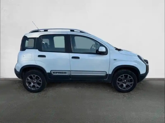 Fiat Panda 0.9 85 ch twinair s&amp;s 4x4 — photo 4