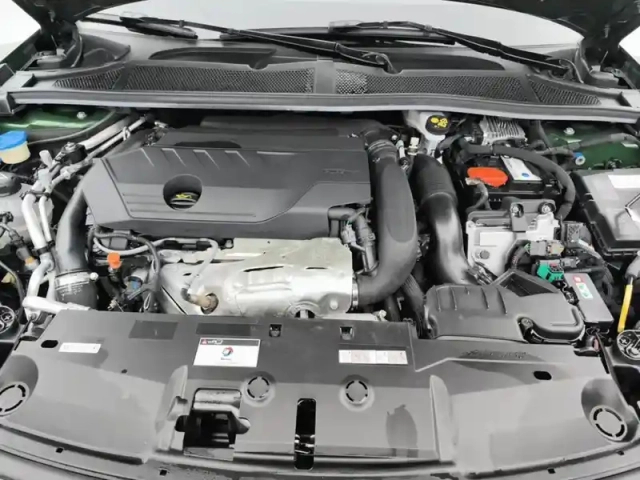 Peugeot 308 phev 180 e-eat8 allure pack — photo 7