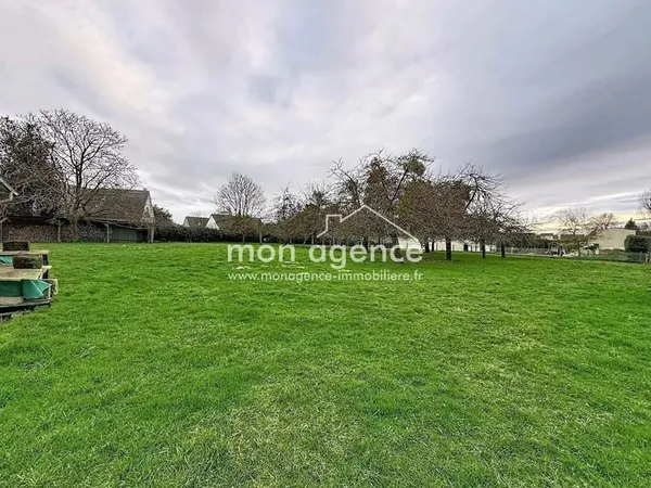 Mesnil-Raoul 76520 - Terrain constructible de 2300 m2