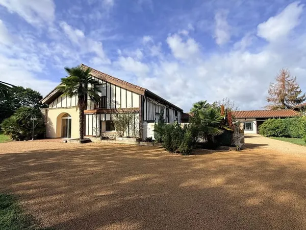Maison 4 pièces 156 m²