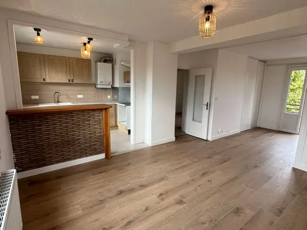 T3 bis lumineux 63 m², balcon + cave, Roanne