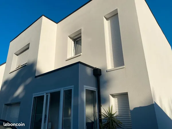 CONTEMPORAINE proche LORIENT