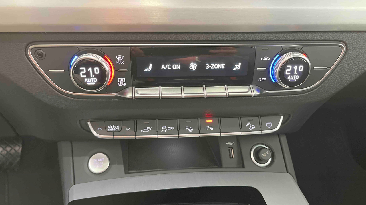 Audi Q5 Sportback 50 TFSIe 299 S tronic 7 Quattro — photo 20